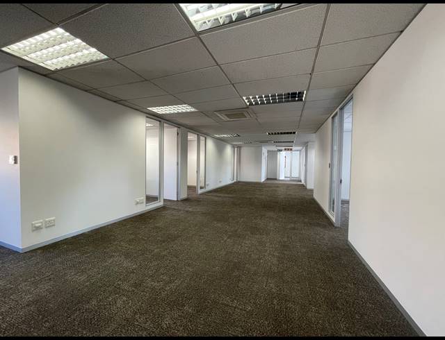 385M² OFFICE TO LET IN SANDTON CENTRAL